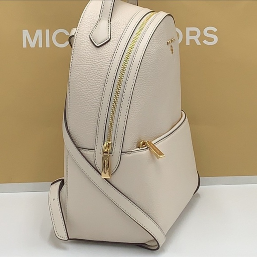 Michael Kors Women's Valerie Medium Pebbled Leather Backpack
Light Cream 
NWT